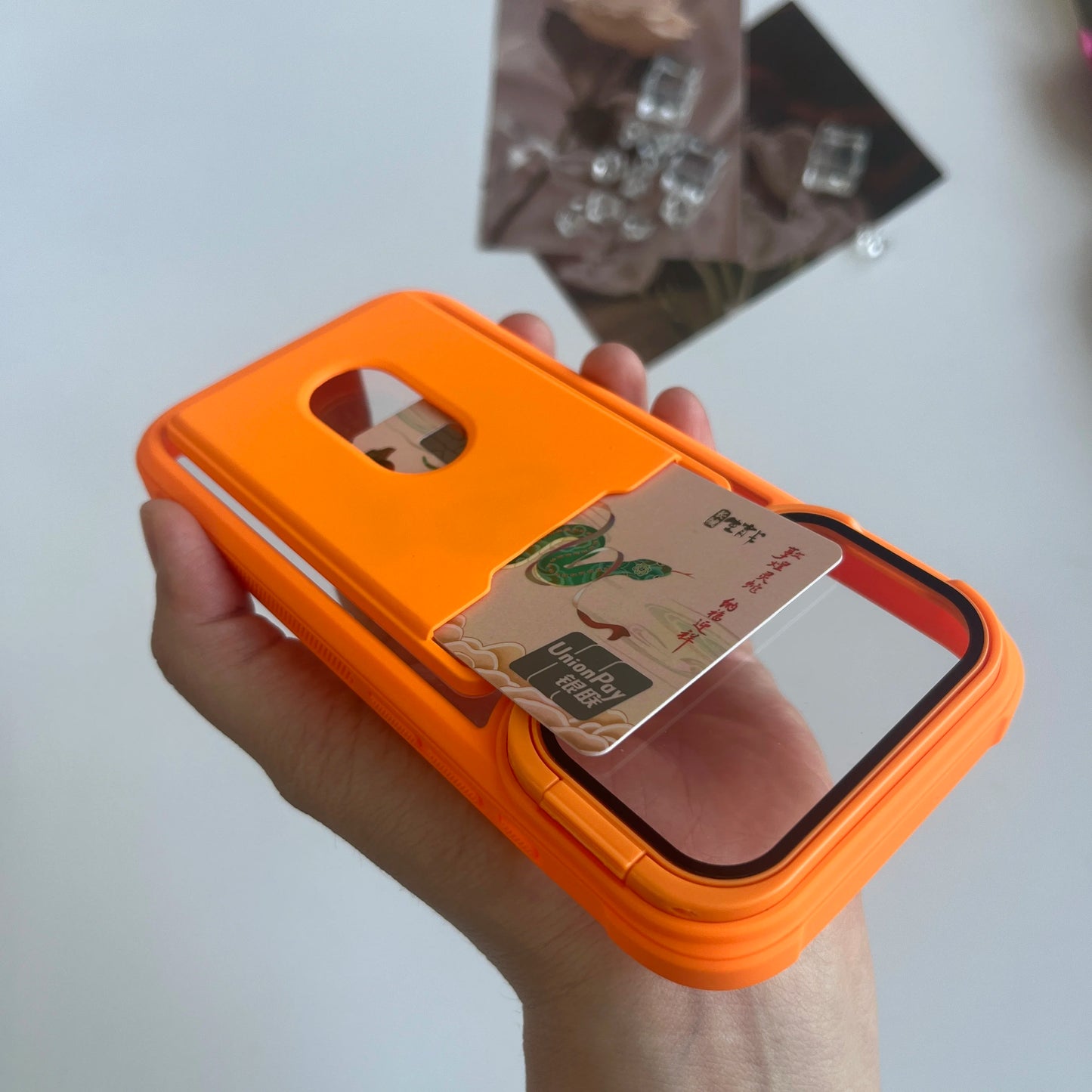 Cover iPhone con portacarte